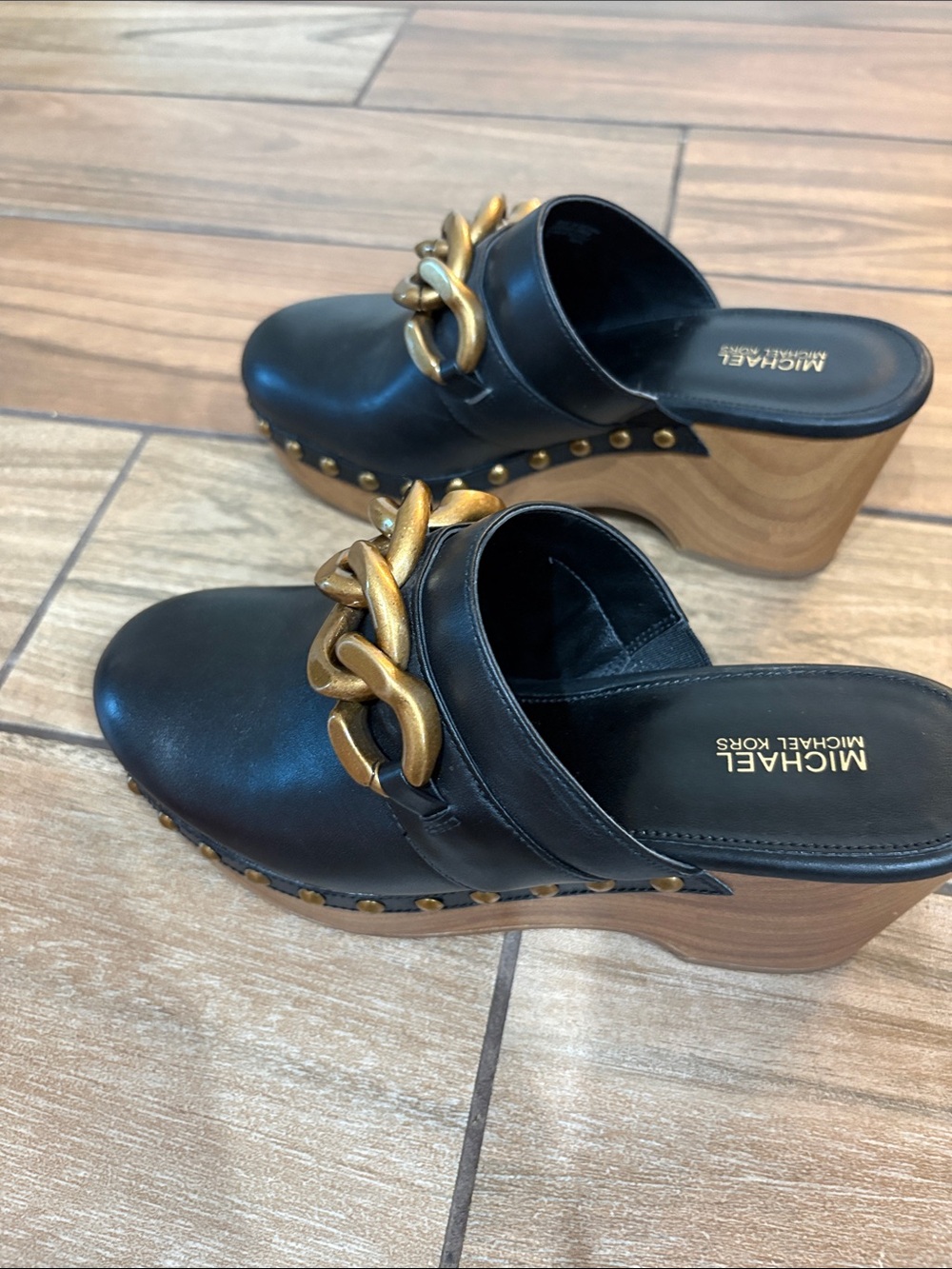 Michael Kors Leather Chain-Trim Clog Mules - Black size 7 never worn - Picture 2 of 8